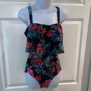 Krista Shape Solution Woman’s 1 Piece Ruffled Swimsuit Bathingsuit Size 10